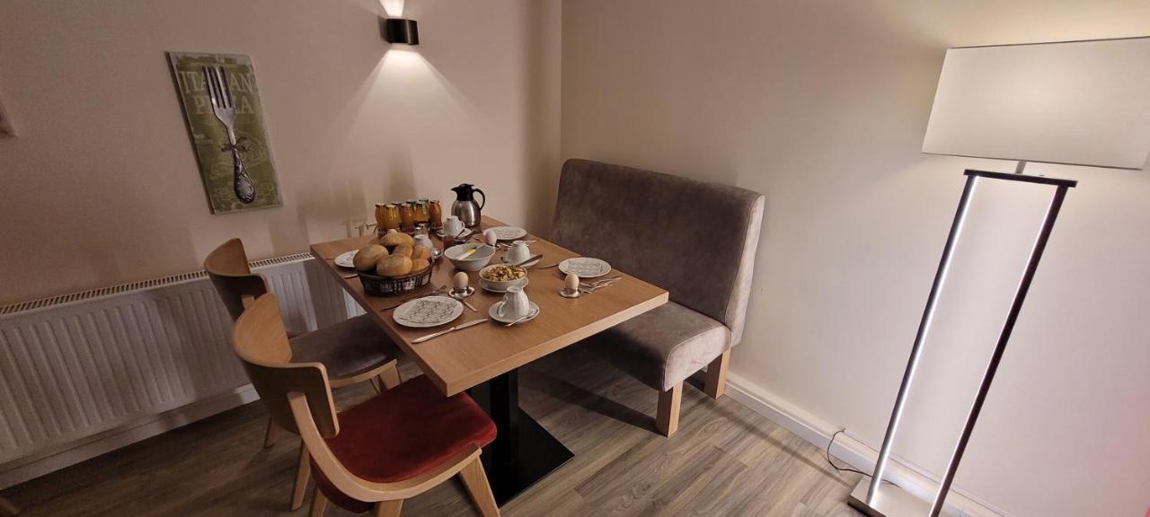 Hotel Restaurant Bauernstube Eschenburg ภายนอก รูปภาพ
